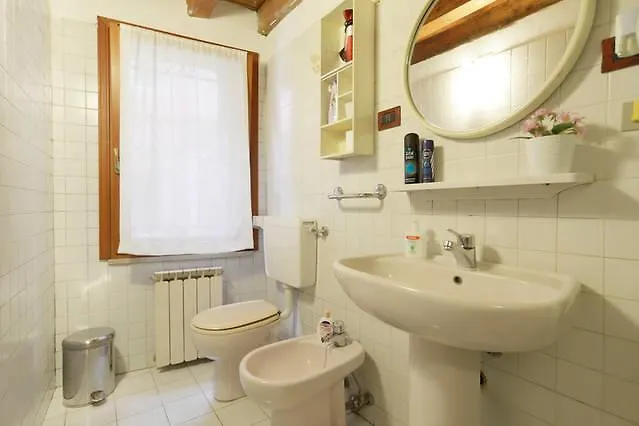 Apartment Calle Dei Ormesini Venice Italy